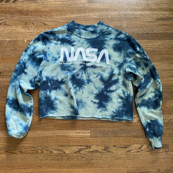Nasa Crop Sweatshirt - Picture 1 of 2